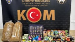 Kastamonu’da polis ekiplerinin kaçakçılık operasyonunda ele geçirilen malzemeler