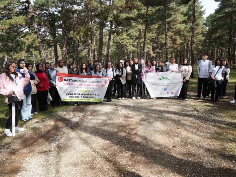 Kastamonu Üniversitesi Doğa, Spor ve Bağımlılıkla Mücadele Kulübü tarafından Şehit Şerife Bacı Tabiat Parkı ile Kadı Dağ