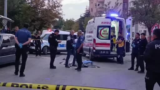 Kayseri Kocasinan ilçesinde bisikletle halk otobüsünün altında kalan çocuk kazası