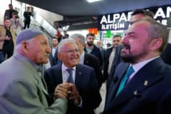 Kayseri Büyükşehir Belediye Başkanı Memduh Büyükkılıç ve AK Parti Genel Başkan Yardımcısı Faruk Acar Kayseri’de kültür v