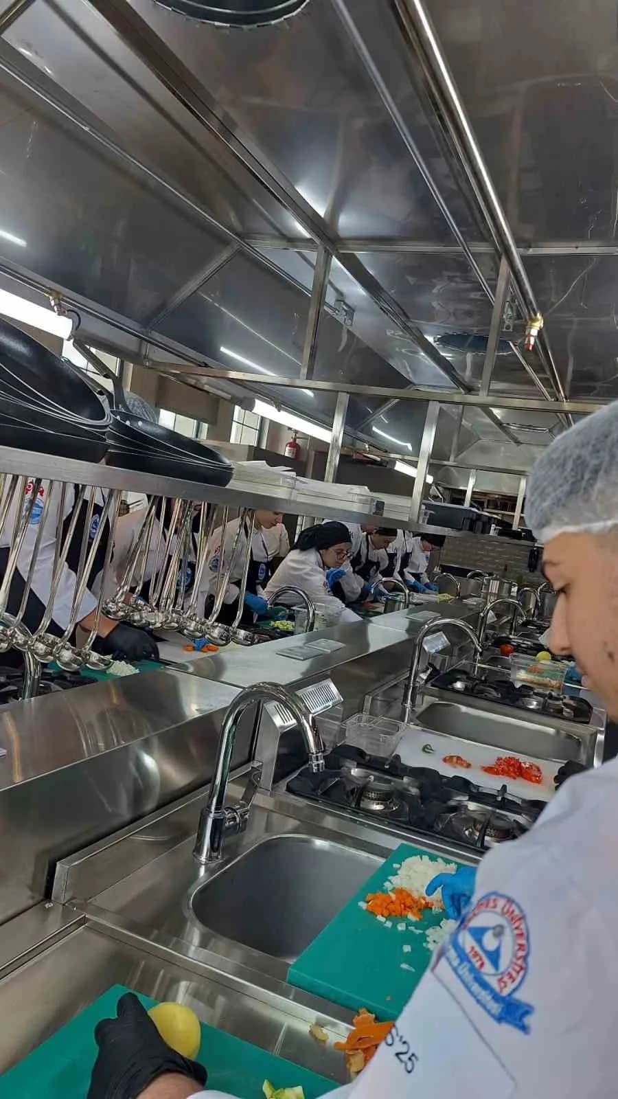 Kayseri Büyükşehir Belediyesi ile Erciyes Üniversitesi arasında imzalanan protokol kapsamında, Gastronomi Bölümü öğrenci