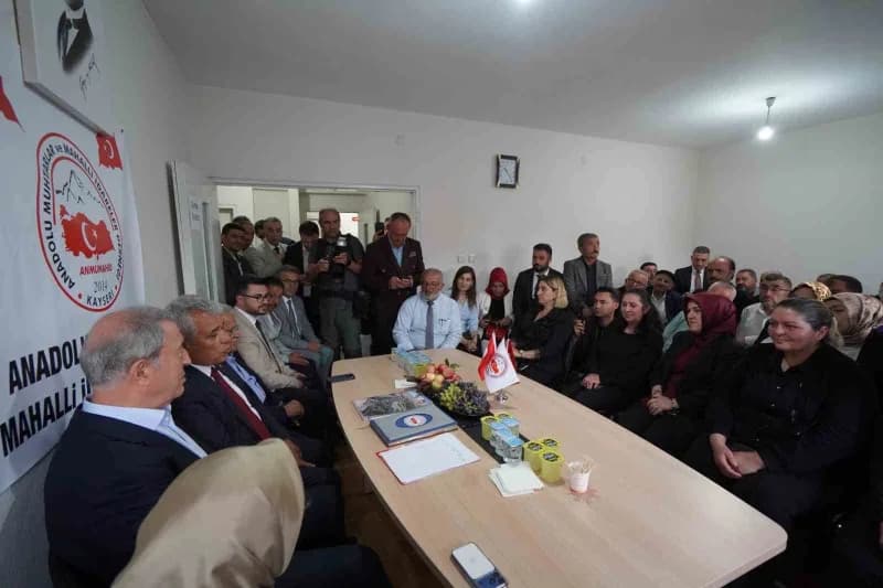 Kayseri Büyükşehir Belediye Başkanı Dr. Memduh Büyükkılıç; TBMM Millî Savunma Komisyonu Başkanı ve AK Parti Kayseri Mill