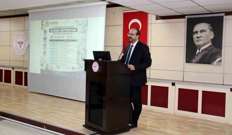 Kayseri Devlet Hastanesi’nde sağlık çalışanlarının mesleki bilgi ve farkındalıklarının artırılması amacıyla ‘klinik Nütr