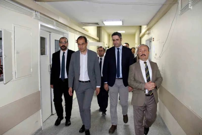 Kayseri Devlet Hastanesine yeni atanan pratisyen hekimlere yönelik, hastanenin işleyişine uyum sağlamaları ve mesleki sü