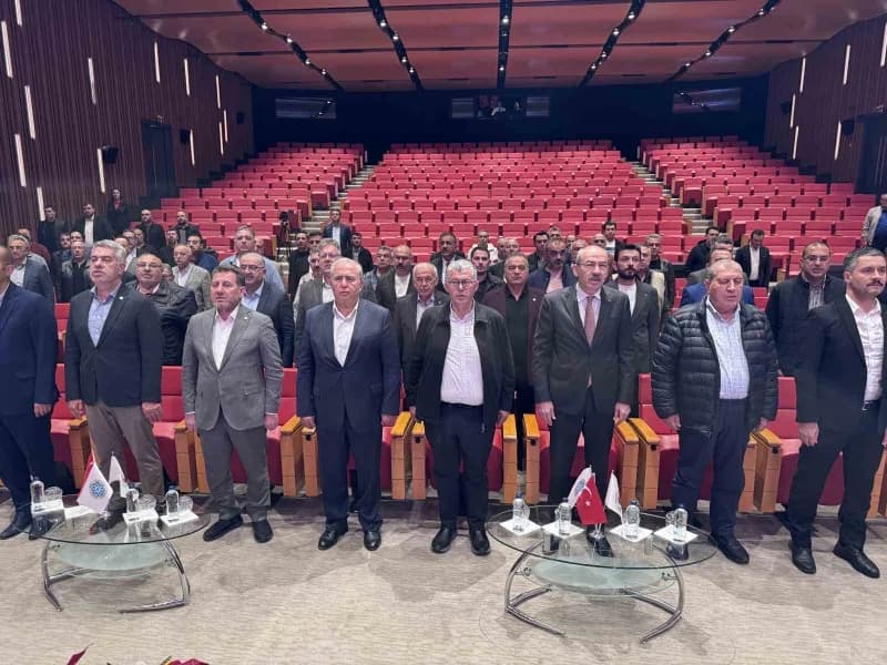 Kayseri Ticaret Odası (KTO) Başkanı Ömer Gülsoy, odanın 3 Ekim'de yapılacak seçimiyle ilgili, "Bizim Kırmızı Listemizin