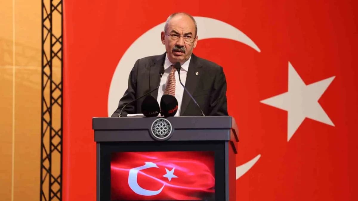 Kayseri Ticaret Odası (KTO) Başkanı Ömer Gülsoy, odanın 3 Ekim'de yapılacak seçimiyle ilgili, "Bizim Kırmızı Listemizin