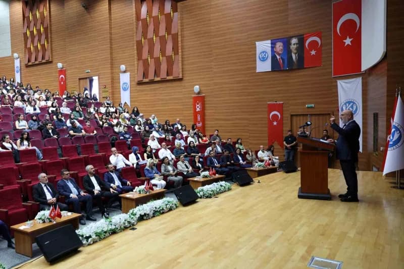 Kayseri Üniversitesi’nde (KAYÜ) 2026-2027 Akademik Yılı Oryantasyon Günleri kapsamında ‘öğrencilerimiz ile Buluşuyoruz’