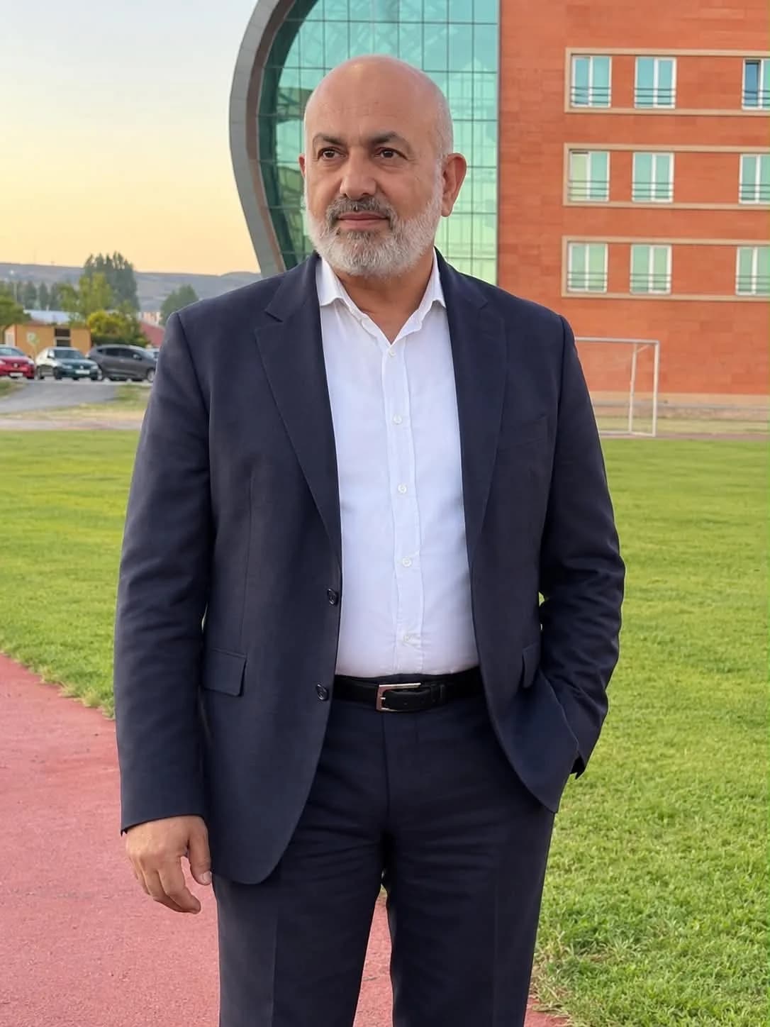 Kayserispor Başkanı Ali Çamlı basın toplantısında konuşuyor