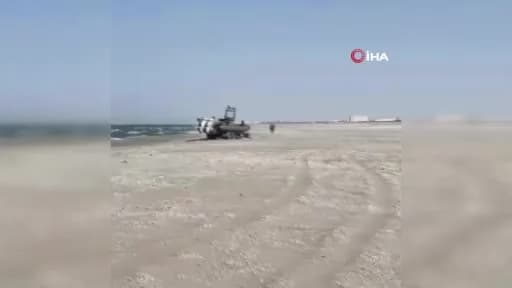 Kazakistan Hazar Denizi’nde askeri tatbikat sırasında denize sürüklenen askerlerin arama kurtarma çalışmaları