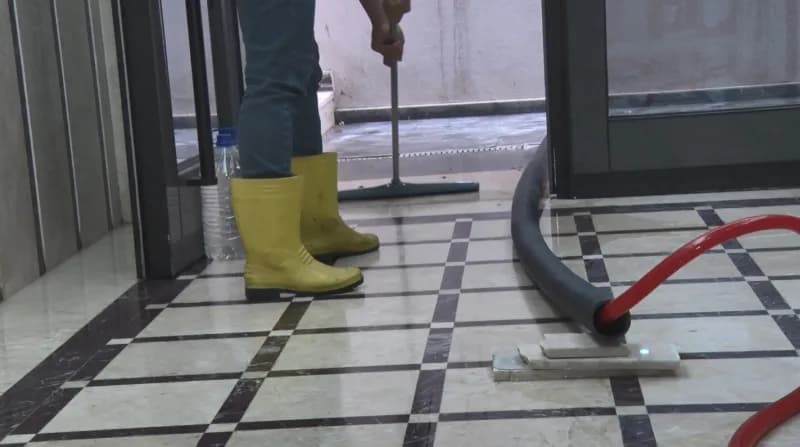 Ankara'nın Keçiören ilçesinde yaklaşık 1,5 yıldır devam eden altyapı çalışmalarıyla ilgili mahalle sakinleri, kanalizasy