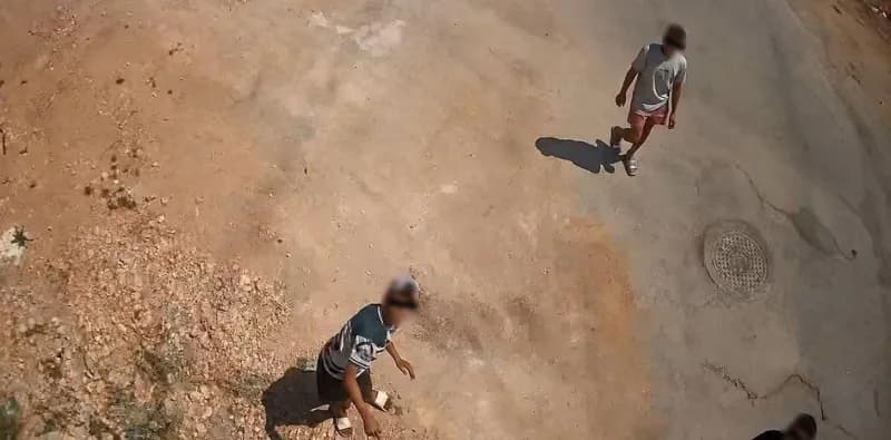 Kepez Belediyesi çevre ve güvenlik amaçlı yerleştirdiği foto kapanlardan biri saldırıya uğradı