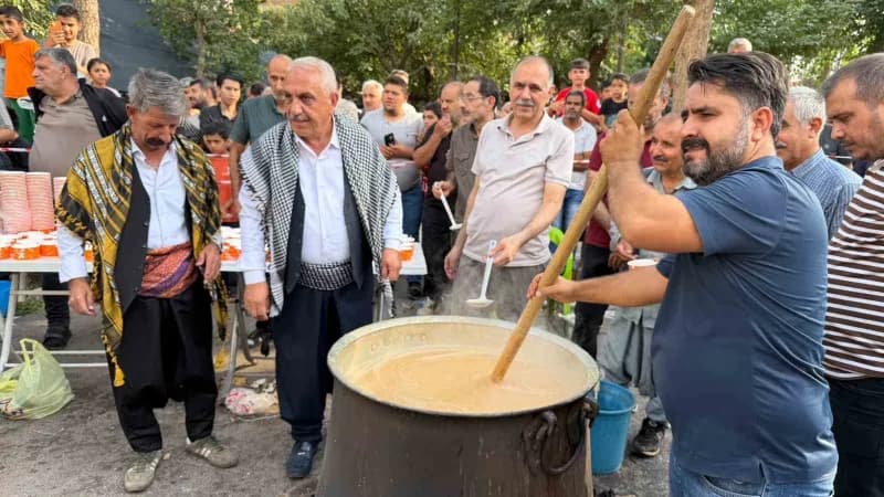 Şanlıurfa’nın Siverek ilçesinde, Geleneksel olarak 8 yıldır düzenlenen Şire ve Kerge etkinliği yoğun katılımla gerçekleş