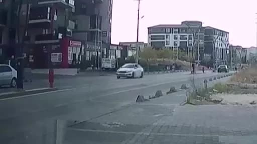 Keşan’da otomobil ile motosikletin çarpışması sonucu meydana gelen trafik kazası sonrası olay yeri