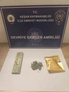 Edirne Keşan’da polis ekipleri uyuşturucu ele geçirdi, şüpheliler gözaltına alındı