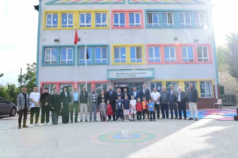 Türkiye Yüzyılı Buluşmaları kapsamında Kestel’e gelen önceki dönem İçişleri Bakanı ve AK Parti Erzurum Milletvekili Sela