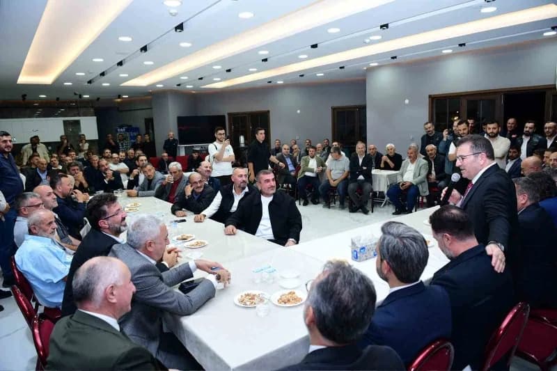 Türkiye Yüzyılı Buluşmaları kapsamında Kestel’e gelen önceki dönem İçişleri Bakanı ve AK Parti Erzurum Milletvekili Sela