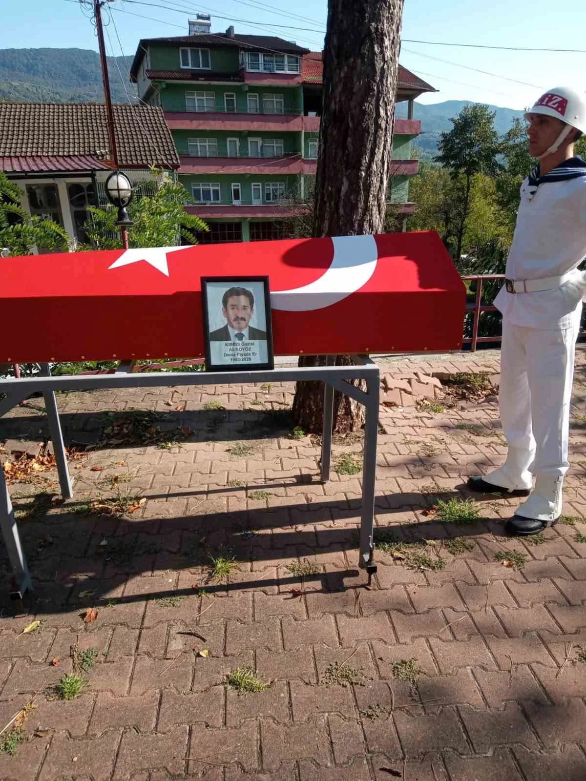 Kıbrıs Gazisi Ali Soyöz, dualarla son yolculuğuna uğurlandı