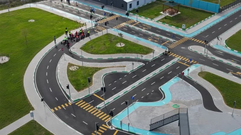 Kilis Çocuk Trafik Eğitim Parkı’nda öğrencilere uygulamalı trafik eğitimi veriliyor