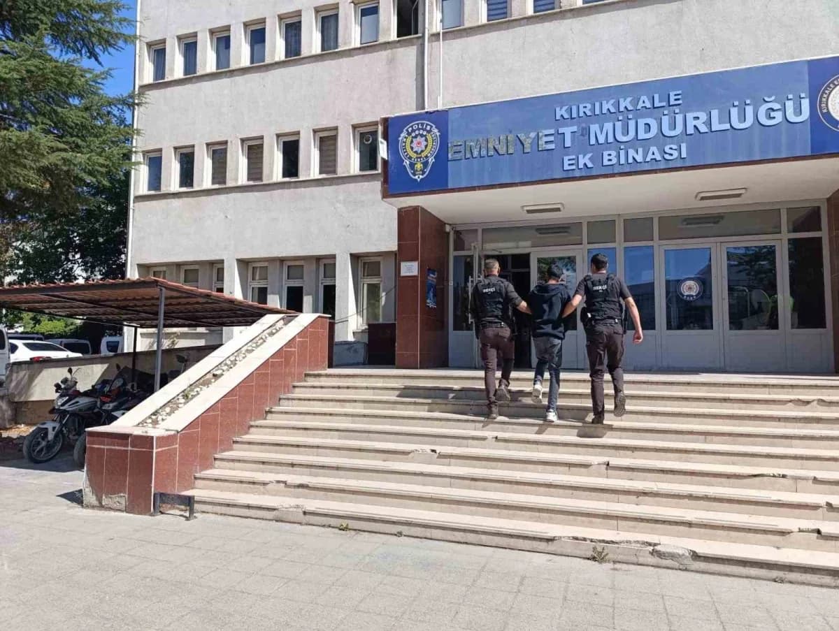Kırıkkale polis ekipleri tarafından hırsızlık suçundan aranan 2 hükümlünün yakalanması