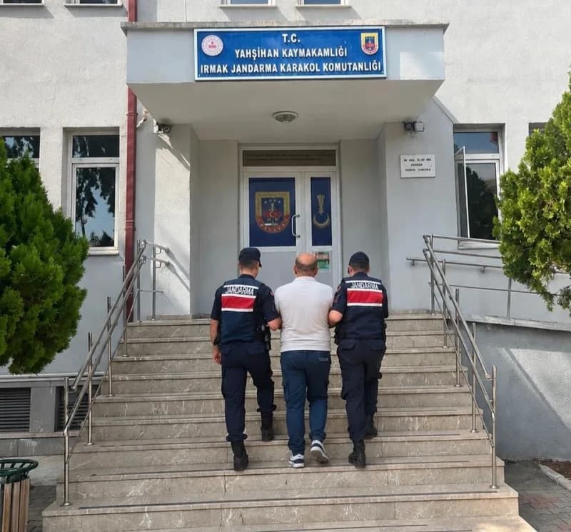 Kırıkkale jandarma ekipleri arama ve yakalama operasyonu sırasında