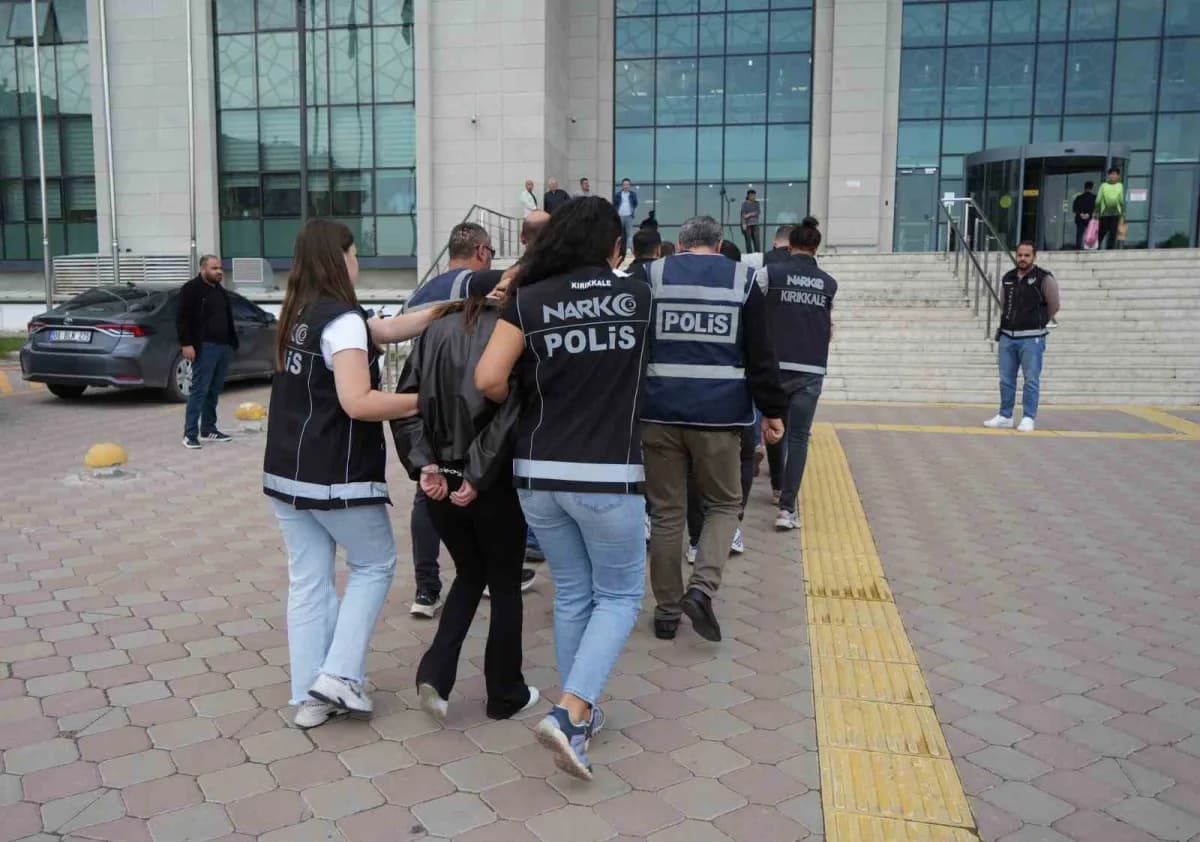 S.b., b.c., s.ş., g.ö., s.b.k. Ve s.o.d. İsimli şüpheliler adliyeye sevk edildi