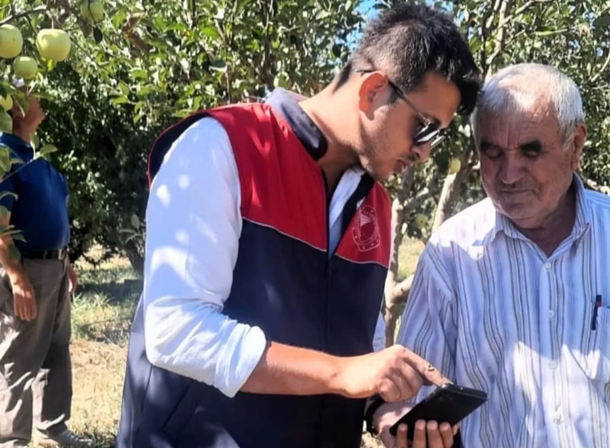 Kırklareli İl Tarım ve Orman Müdürlüğü teknik personelleri, tüketicilere güvenli ve Pestisit kalıntısı bulunmayan Tarım