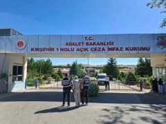 Kırşehir polis ekipleri aranan şahsı yakaladı