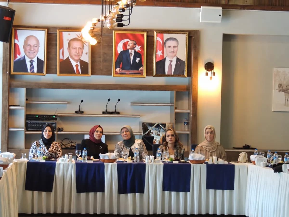 Türk Kızılay Kadın Erzurum’un yeni yönetimi tarafından düzenlenen “İstişare ve Tanışma Kahvaltısı”, Palandöken Kayak Mer
