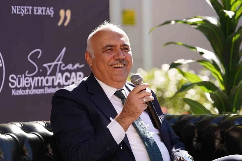 Kızılcahamam Belediyesi, Türk halk müziğinin usta ismi ve 'bozkırın Tezenesi' olarak anılan Neşet Ertaş’ı, vefatının yıl