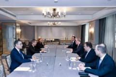 KKTC Dışişleri Bakanı Tahsin Ertuğruloğlu ve Azerbaycan Dışişleri Bakanı Ceyhun Bayramov New York'ta görüşme yaparken