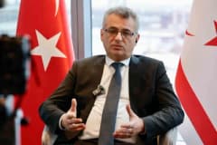 KKTC Cumhurbaşkanı Tufan Erhürman BM Genel Sekreteri Antonio Guterres ile görüşme sonrası açıklama yapıyor