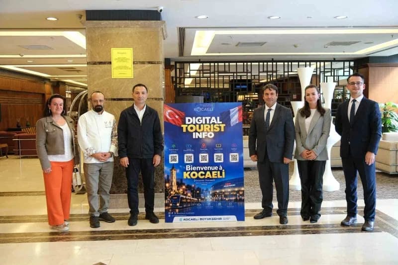 Kocaeli’de Fransa maçı öncesi turizm tanıtım kioskları ve yöresel ikramlar