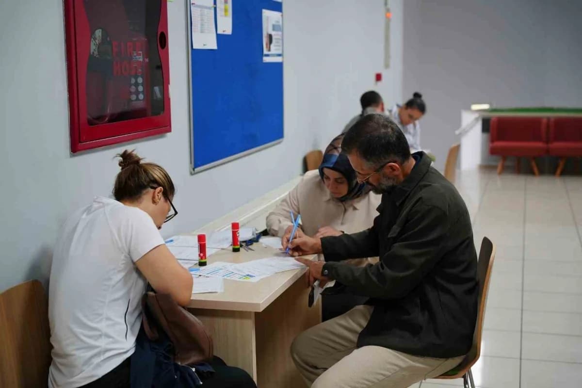 Kocaeli Büyükşehir Belediye Konservatuvarı’nın yetenek sınavlarında başarılı olan 362 öğrenci, Konservatuvar eğitimi alm