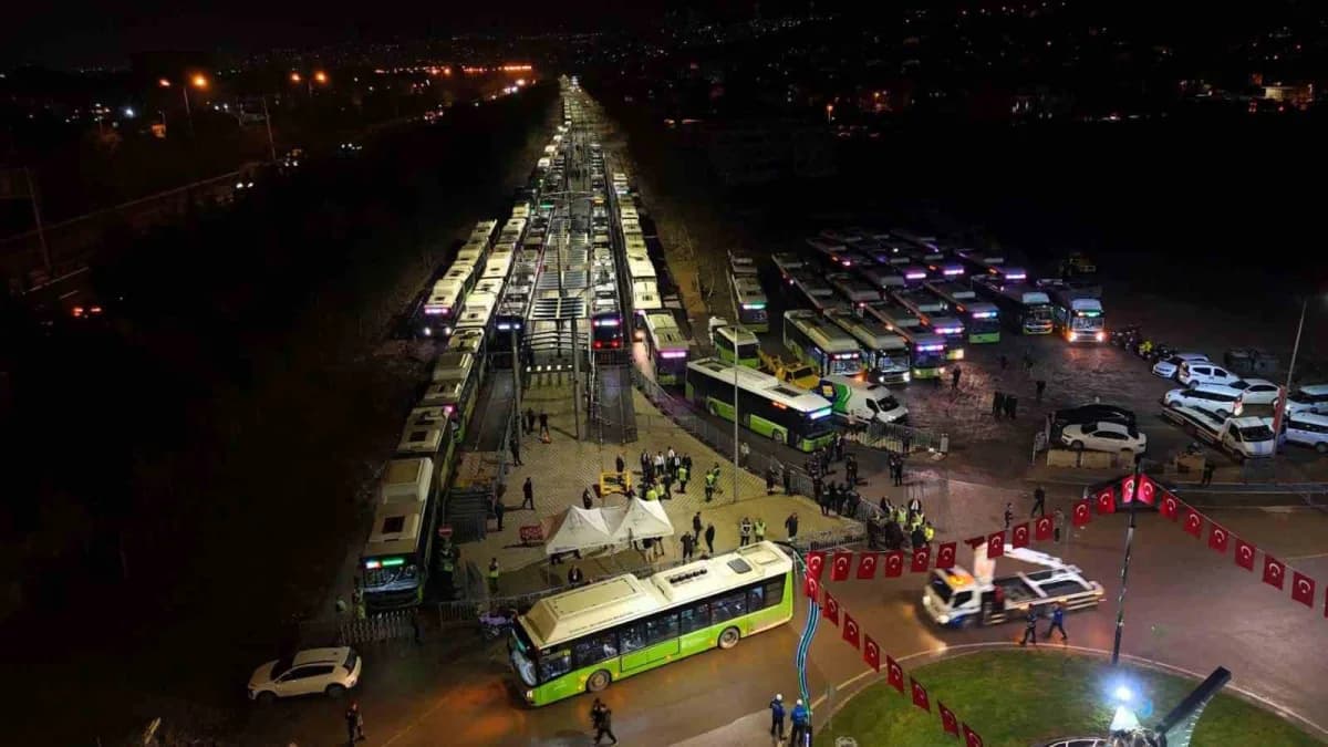 Kocaeli Büyükşehir Belediyesi, a Milli Futbol Takımı’nın Fransa ile oynayacağı karşılaşma öncesinde kent genelindeki ula