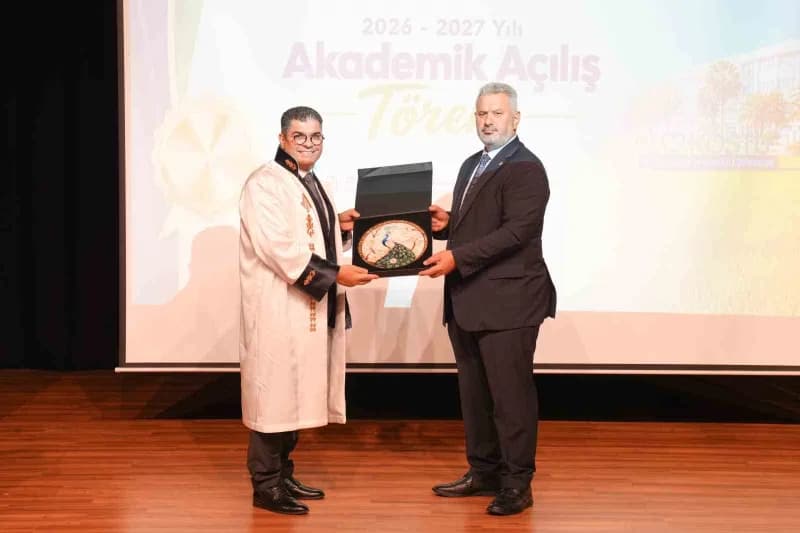 Kocaeli Sağlık ve Teknoloji Üniversitesi Rektörü Prof. Dr. Bekir İnce - TBMM İdare Amiri ve İstanbul Milletvekili Hasan