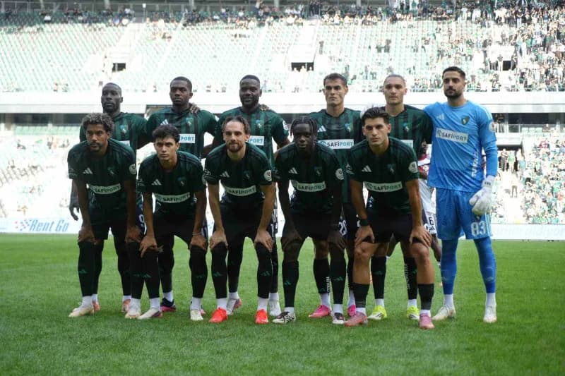Trendyol Süper Lig’in 6. Haftasında Kocaelispor, Gaziantep FK’yı ağırlıyor. Karşılaşmanın ilk yarısı golsüz beraberlikle