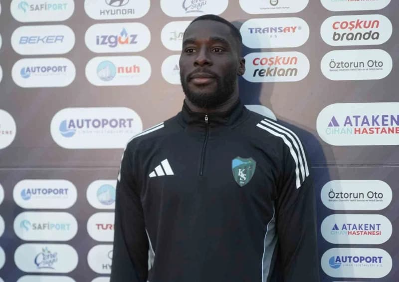 Kocaelispor futbolcuları Massadio Haidara ve Anfernee Dijksteel sağlık durumları hakkında açıklama yapıldı
