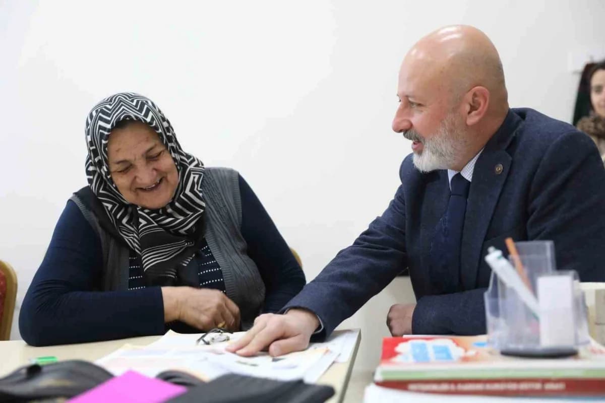 Kocasinan Belediyesi bünyesindeki Kocasinan Akademi’de heyecanla beklenen yeni Eğitim dönemi kayıtları başladı. Kocasina