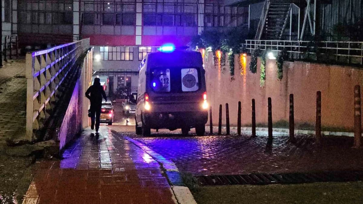 Zonguldak'ta kömür silosuna düşen madenci hastanede yoğun bakımda tedavi ediliyor