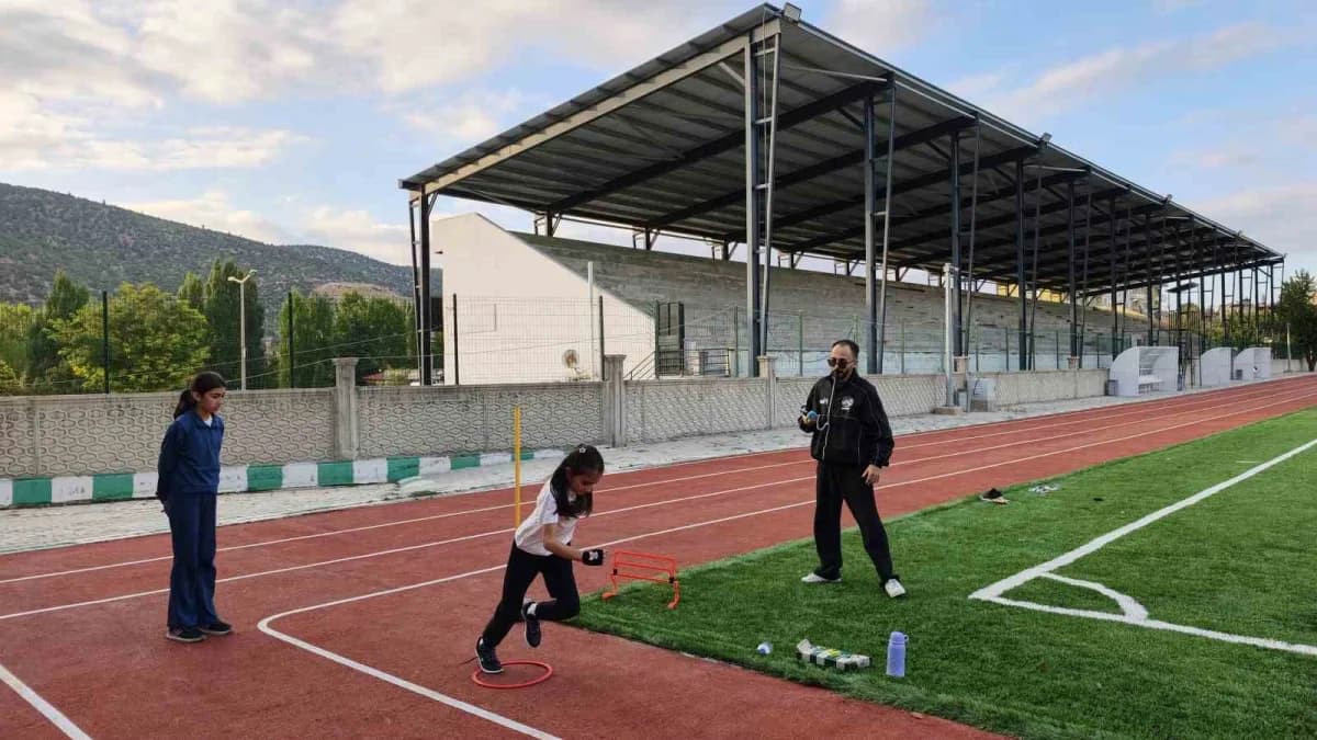 Konya’nın Bozkır ilçesinde, çocukların ve gençlerin sporla iç içe bir yaşam sürmelerini sağlamak amacıyla başlatılan gön