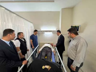 Konya Kulu ilçesinde kavşakta iki otomobilin çarpışması sonrası olay yerine gelen sağlık ve polis ekipleri