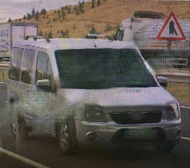 Konya'da polis ve savcı kılığına giren 2 kişinin tutuklanmasıyla ilgili polis ekipleri ve para ele geçirme operasyonu