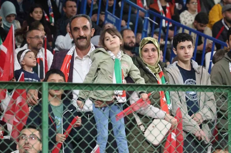 Konyaspor ile Filistin Milli Takımı, Konya'da oynanan dostluk karşılaşmasında 2-2 berabere kaldı.