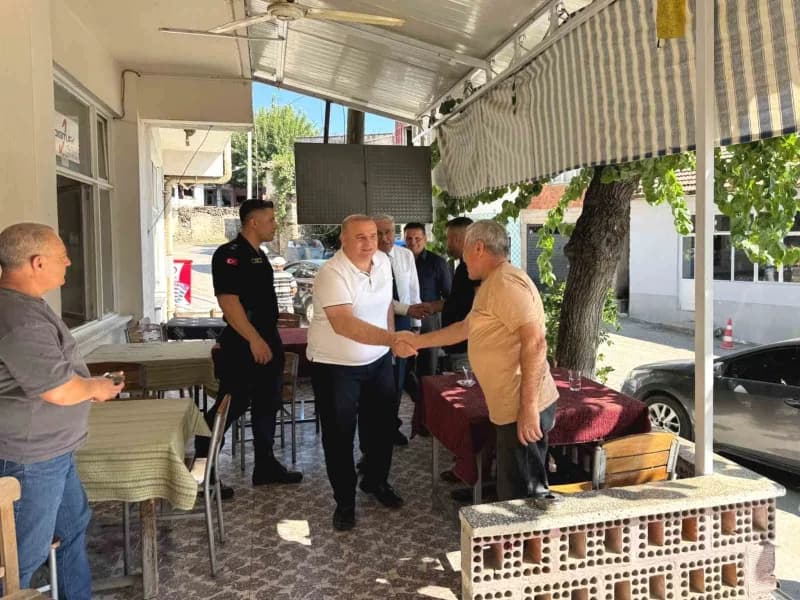 Köşk Kaymakamı Hasan Taş, İlçe genelindeki mahalle ziyaretleri kapsamında dört mahalleyi ziyaret ederek vatandaşlarla bi