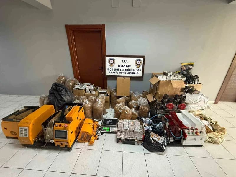 Adana Kozan’da polis ekiplerinin kaçak tütün ve trafik denetimi yaptığı anlar
