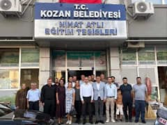 Adana Kozan Nihat Atlı Eğitim Tesisleri’nde eğitim gören öğrenciler ve ilçe protokolü ziyaret anı