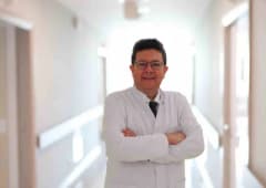 Kronik Myeloid Lösemi hakkında bilgilendirme yapan Prof. Dr. Mehmet Hilmi Doğu