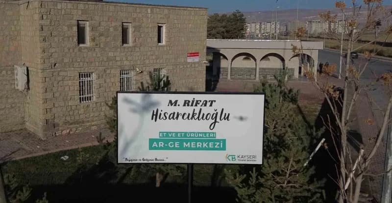 Kayseri Ticaret Borsası (KTB) bünyesinde hizmet veren m. Rifat Hisarcıklıoğlu Et ve Et Ürünleri Ar-ge Merkezi’nde gerçek