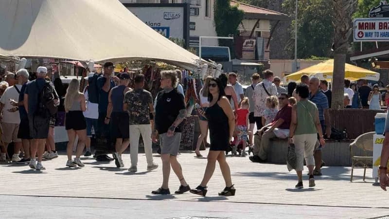 Kuşadası’na 4 kruvaziyerle 11 bin 811 turist geldi