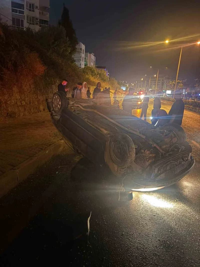 Kuşadası’nda trafik kazası: 2 yaralı